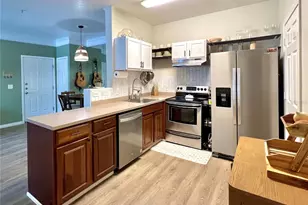 4802 51st Street W, Bradenton, FL 34210 - Photo 5