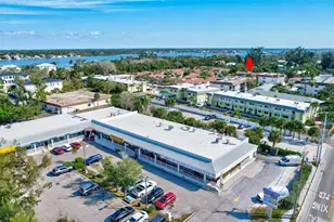 191 Vista Hermosa Cir, Sarasota, FL 34242 - Photo 43