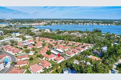 191 Vista Hermosa Circle, Sarasota, FL 34242 - Photo 41