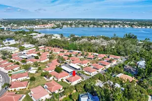 191 Vista Hermosa Cir, Sarasota, FL 34242 - Photo 41