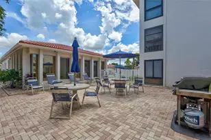 191 Vista Hermosa Cir, Sarasota, FL 34242 - Photo 31