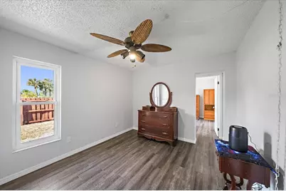 3601 Egerton Circle, Sarasota, FL 34233 - Photo 3