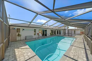3601 Egerton Cir, Sarasota, FL 34233 - Photo 33