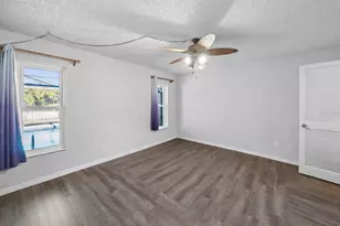 3601 Egerton Cir, Sarasota, FL 34233 - Photo 19
