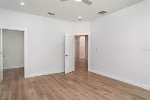 2141 Cork Oak St, Sarasota, FL 34232 - Photo 11