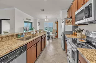 5527 Palmer Cir, Bradenton, FL 34211 - Photo 9