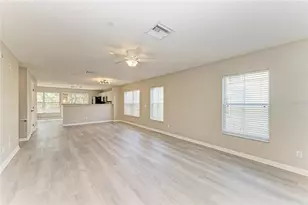 8626 Majestic Elm Ct, Lakewood Ranch, FL 34202 - Photo 11