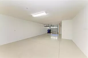 8626 Majestic Elm Ct, Lakewood Ranch, FL 34202 - Photo 5