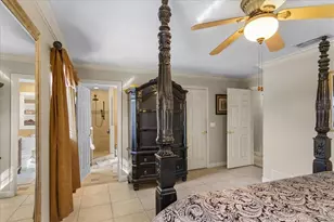 5507 America Dr, Sarasota, FL 34231 - Photo 43