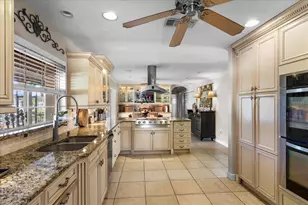 5507 America Dr, Sarasota, FL 34231 - Photo 15