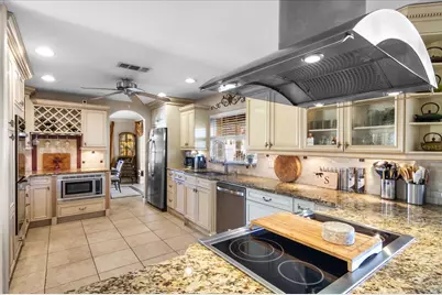 5507 America Drive, Sarasota, FL 34231 - Photo 5