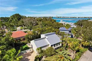 3446 Anglin Dr, Sarasota, FL 34242 - Photo 51