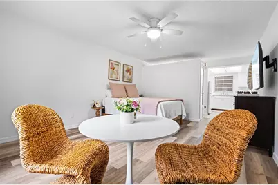 3700 S Osprey Avenue #112, Sarasota, FL 34239 - Photo 13