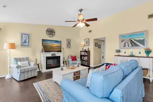 3601 E Bay Dr, Holmes Beach, FL 34217 - Photo 3