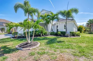 12301 Auburndale Ct, Venice, FL 34293 - Photo 9