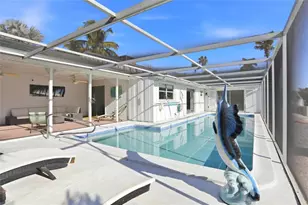 552 Juan Anasco Dr, Longboat Key, FL 34228 - Photo 11