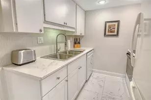 1000 Longboat Club Rd, Longboat Key, FL 34228 - Photo 71