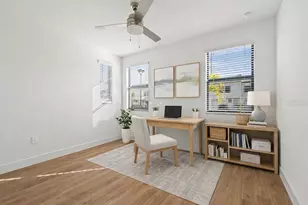 8025 Gulfstream Ct, Lakewood Ranch, FL 34202 - Photo 19