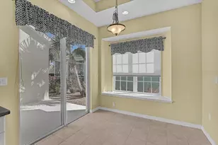 4031 Caddie Dr E, Bradenton, FL 34203 - Photo 9