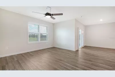 17119 Barnwood Place, Lakewood Ranch, FL 34211 - Photo 13