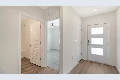 17119 Barnwood Place, Lakewood Ranch, FL 34211 - Photo 7