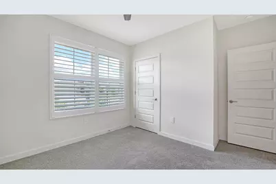 17119 Barnwood Place, Lakewood Ranch, FL 34211 - Photo 25