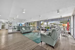 2901 26th St W, Bradenton, FL 34205 - Photo 3