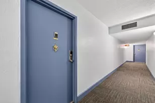 2901 26th St W, Bradenton, FL 34205 - Photo 7