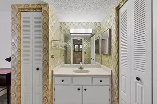 2901 26th St W, Bradenton, FL 34205 - Photo 21