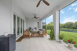 8012 Clearwater Ct, Sarasota, FL 34241 - Photo 21