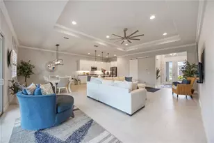 8012 Clearwater Ct, Sarasota, FL 34241 - Photo 7