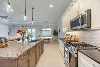 8012 Clearwater Court, Sarasota, FL 34241 - Photo 11