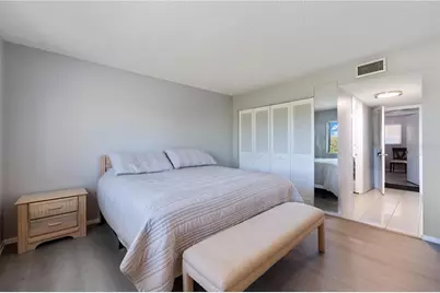 1540 Glen Oaks Drive E #B326, Sarasota, FL 34232 - Photo 3