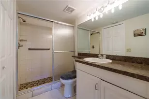 5685 Ashton Lakes Dr, Sarasota, FL 34231 - Photo 11