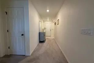 3558 74th Ave Cir E, Sarasota, FL 34243 - Photo 11