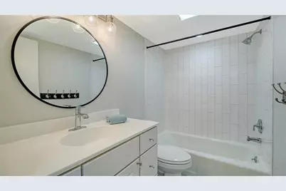 2448 Clubhouse Drive #201, Sarasota, FL 34232 - Photo 19