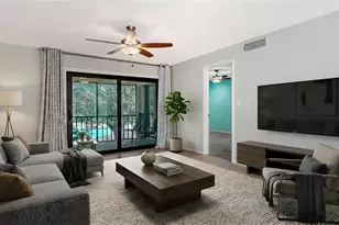 2448 Clubhouse Dr, Sarasota, FL 34232 - Photo 5