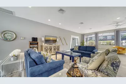 2448 Clubhouse Drive #201, Sarasota, FL 34232 - Photo 31