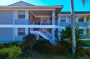 1233 Edgewater Cir, Bradenton, FL 34209 - Photo 5