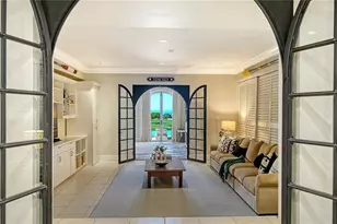 1067 Westway Dr, Sarasota, FL 34236 - Photo 9