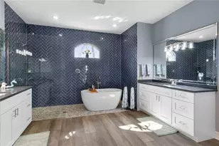 360 Capri Isles Ct, Punta Gorda, FL 33950 - Photo 25