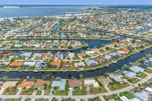 360 Capri Isles Ct, Punta Gorda, FL 33950 - Photo 3