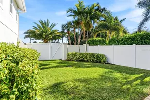 1725 Baywood Dr, Sarasota, FL 34231 - Photo 23