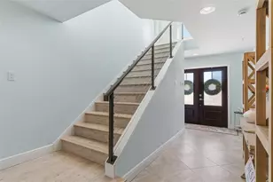 1725 Baywood Dr, Sarasota, FL 34231 - Photo 5