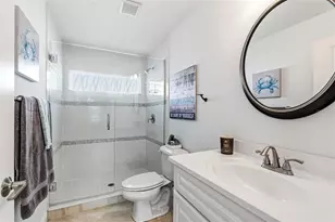 1725 Baywood Dr, Sarasota, FL 34231 - Photo 11