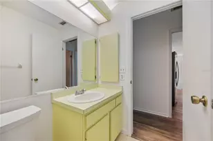 4231 Center Gate Ln, Sarasota, FL 34233 - Photo 33