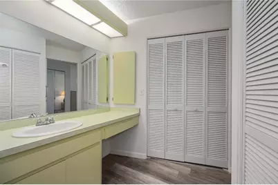 4231 Center Gate Lane #16, Sarasota, FL 34233 - Photo 31