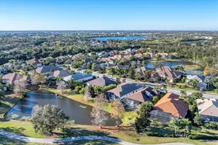 7833 Valderrama Way, Lakewood Ranch, FL 34202 - Photo 43