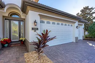 7833 Valderrama Way, Lakewood Ranch, FL 34202 - Photo 5