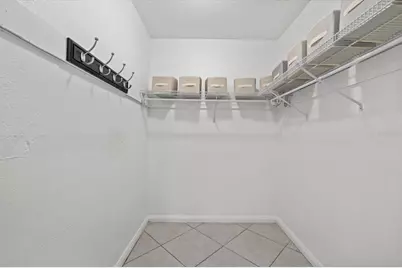 1010 Indian Beach Drive Drive, Sarasota, FL 34234 - Photo 23